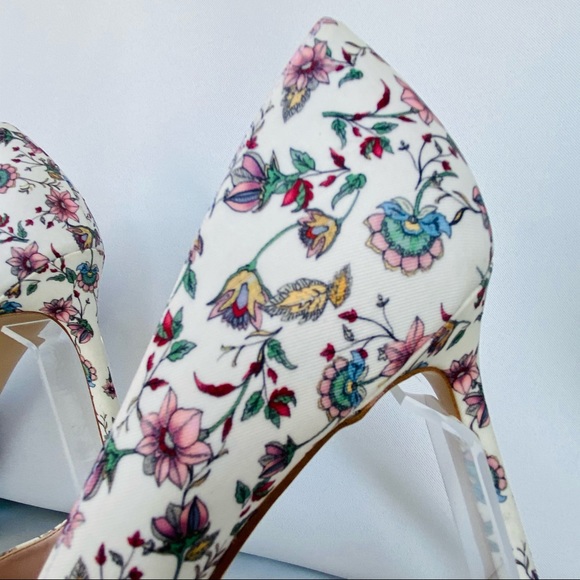 3.75@ Nine West Emmala White Spring Floral Pump - Picture 6 of 15